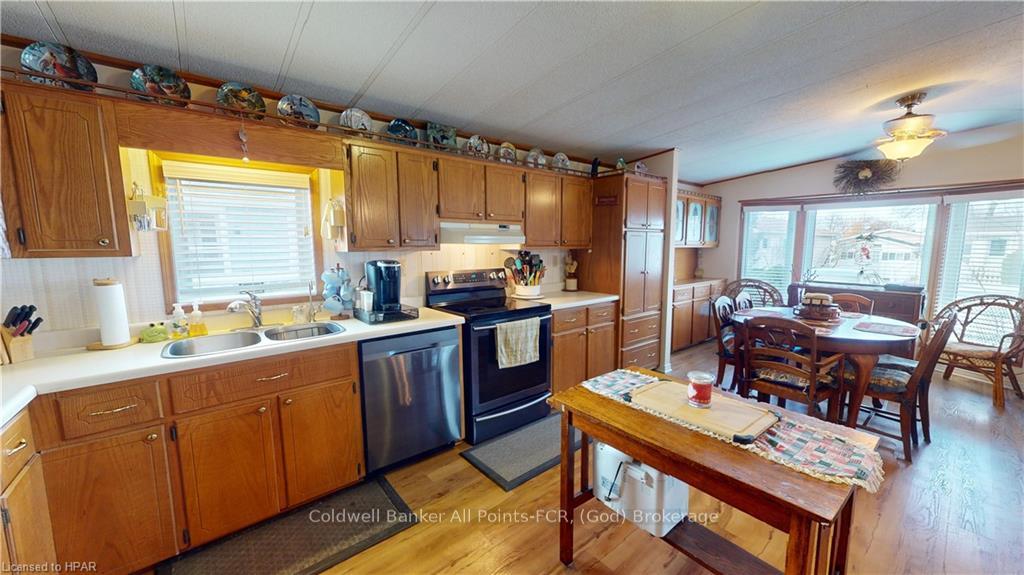 Photo 12 of 8 Algonquin Lane, Cramahe, Colborne — HOMEH
