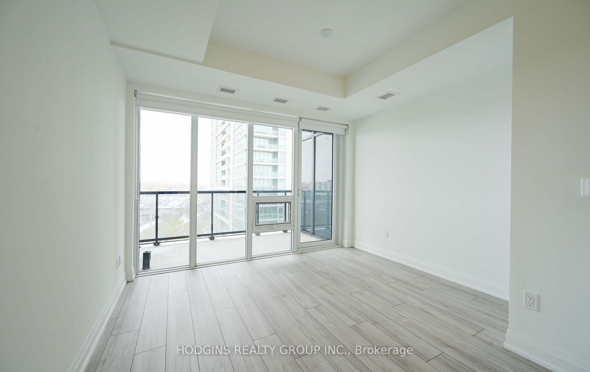Photo 3 of Unit 1414, 1035 Southdown Road, Mississauga, Clarkson — HOMEH
