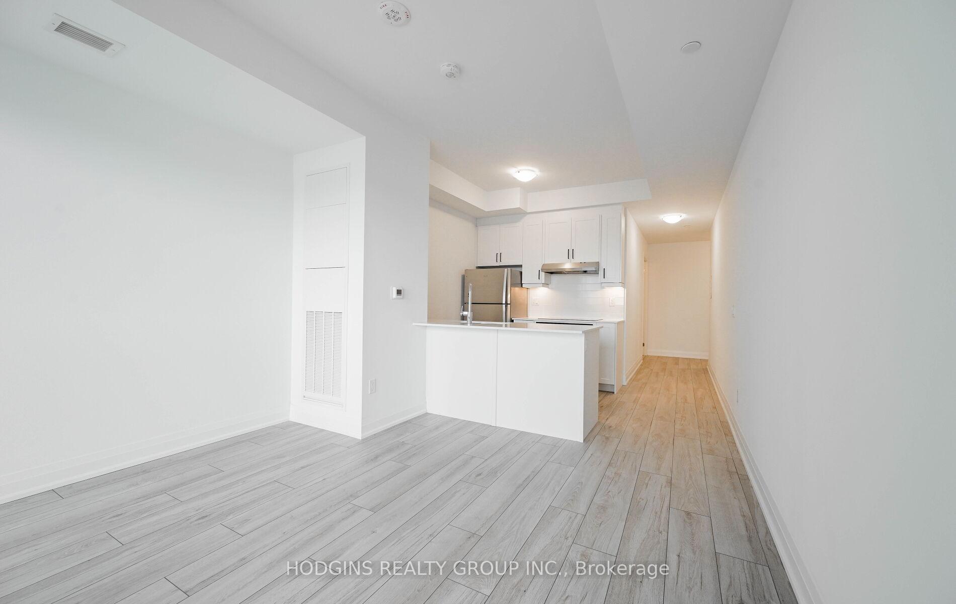 Photo 6 of Unit 1414, 1035 Southdown Road, Mississauga, Clarkson — HOMEH