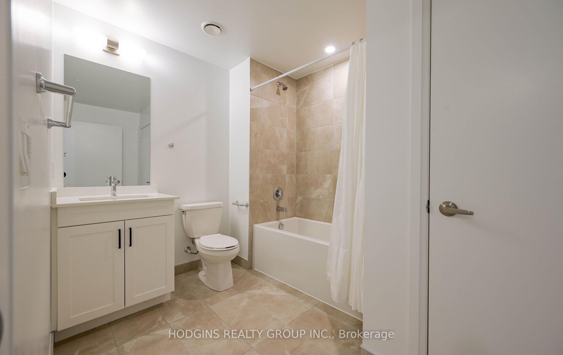 Photo 9 of Unit 1414, 1035 Southdown Road, Mississauga, Clarkson — HOMEH