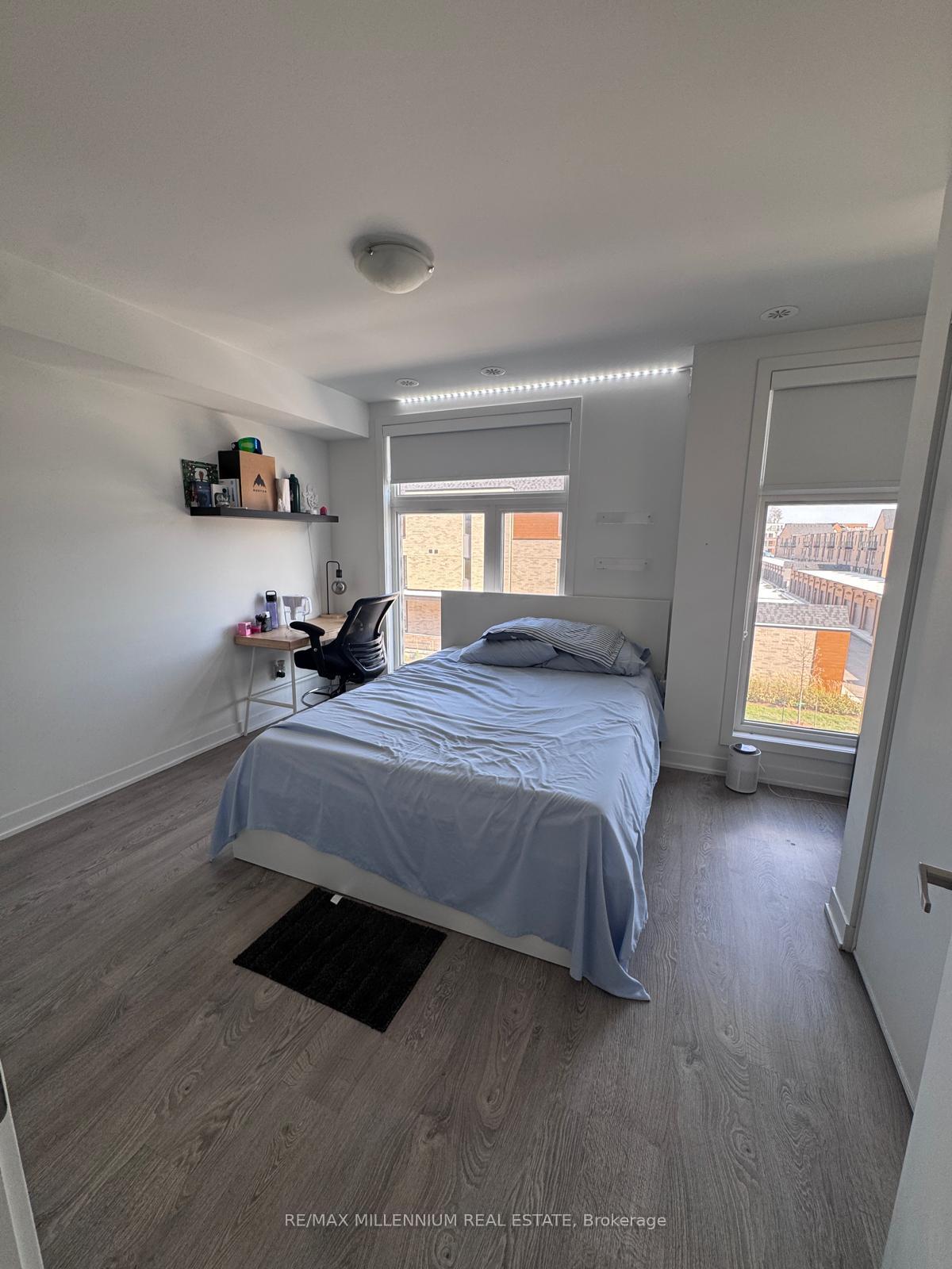 Photo 13 of 54 Hooyo Terrace, Toronto, Englemount-Lawrence — HOMEH