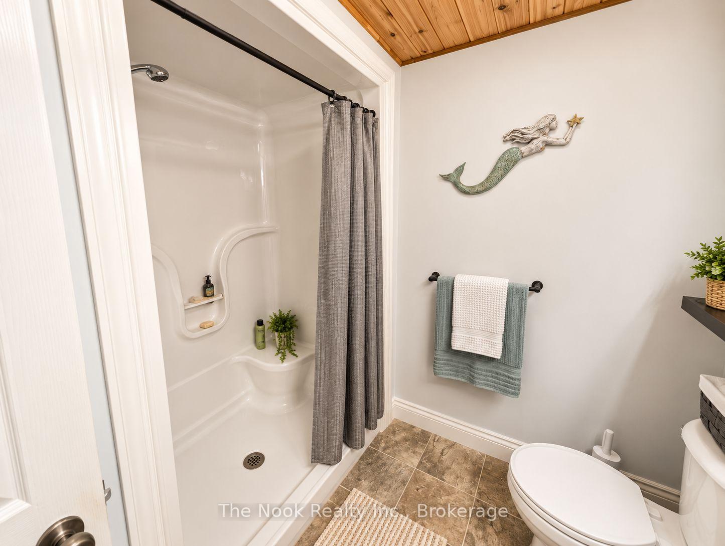 Photo 14 of 3 Midland Drive, Kawartha Lakes, Lindsay — HOMEH