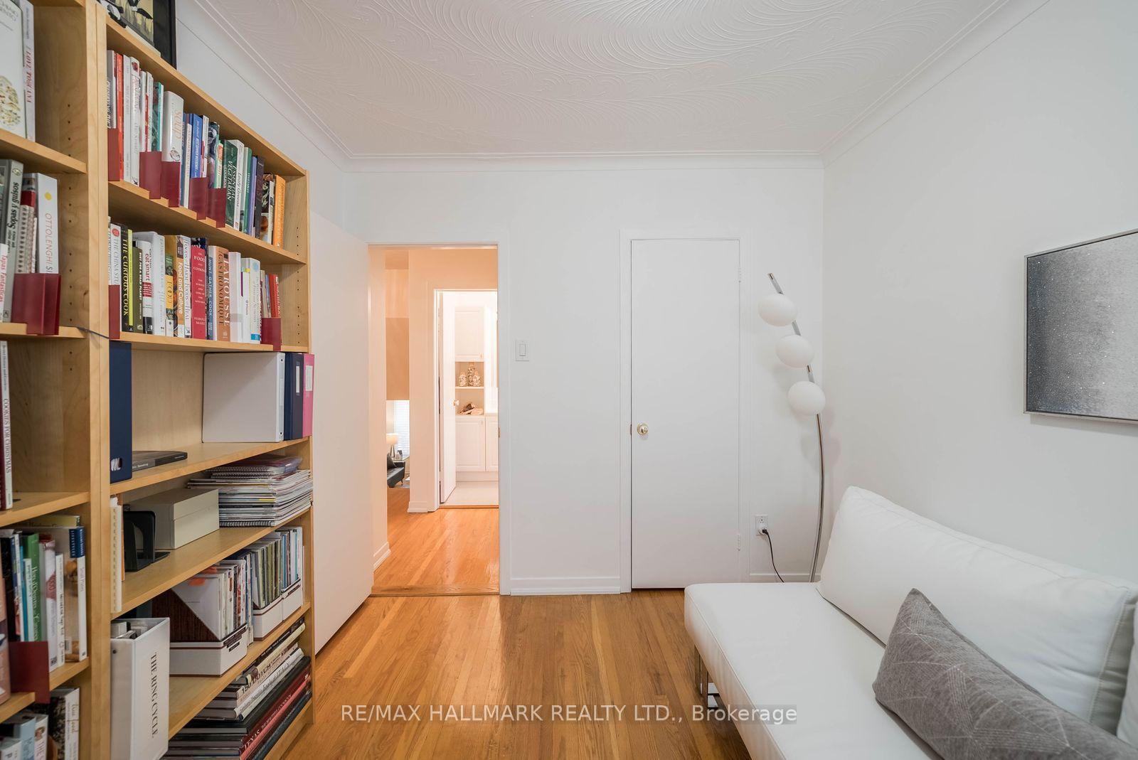 Photo 18 of 27 Pinebrook Avenue, North York, Victoria Village — HOMEH