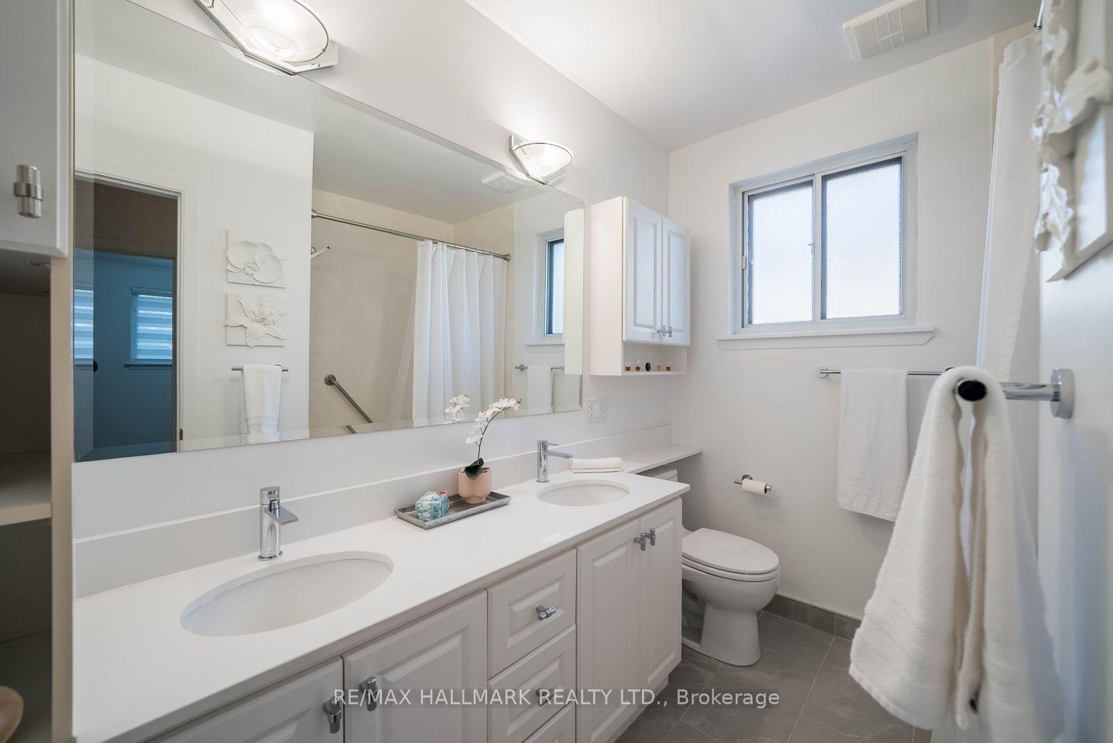 Photo 19 of 27 Pinebrook Avenue, North York, Victoria Village — HOMEH