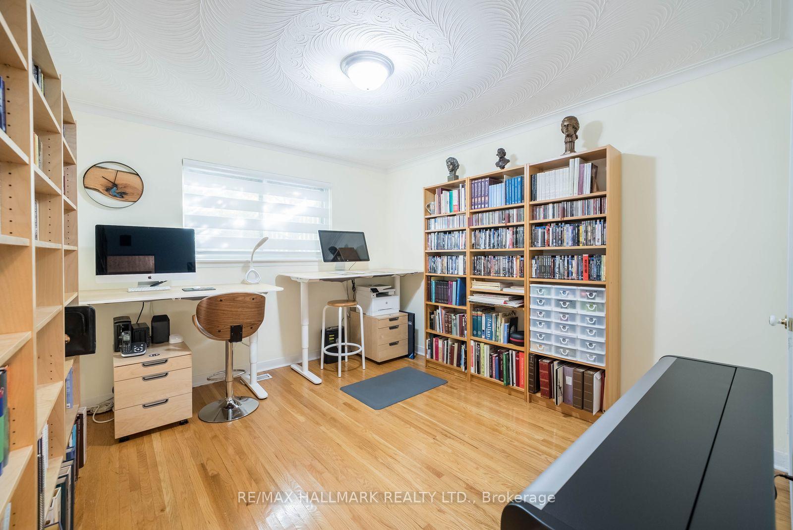 Photo 20 of 27 Pinebrook Avenue, North York, Victoria Village — HOMEH