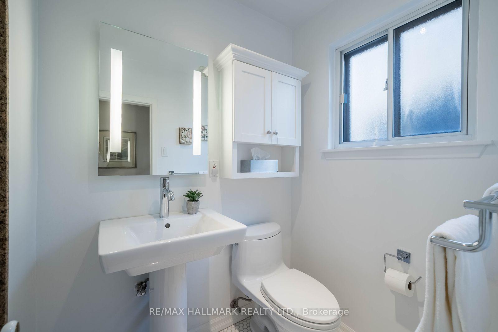 Photo 23 of 27 Pinebrook Avenue, North York, Victoria Village — HOMEH