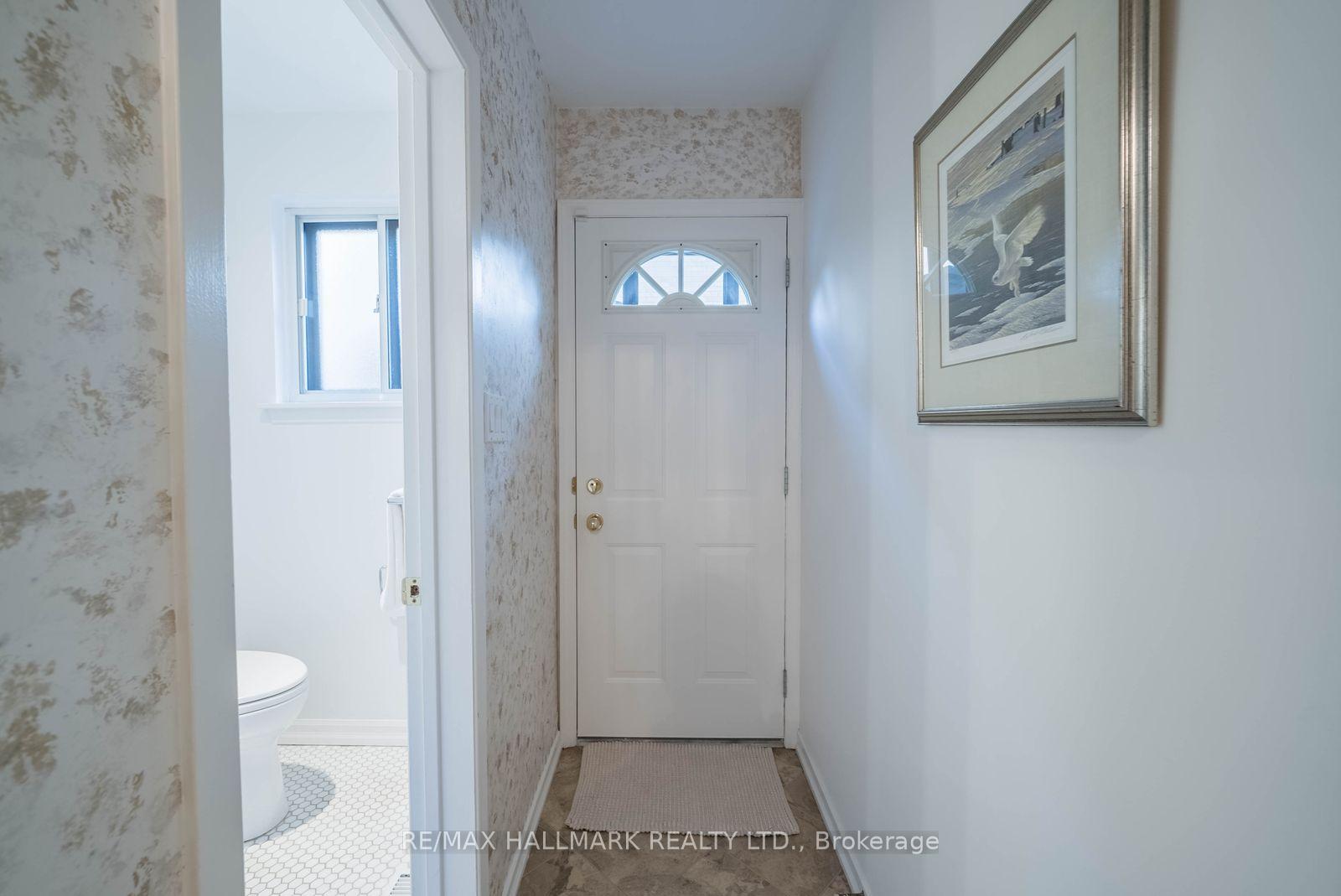 Photo 24 of 27 Pinebrook Avenue, North York, Victoria Village — HOMEH