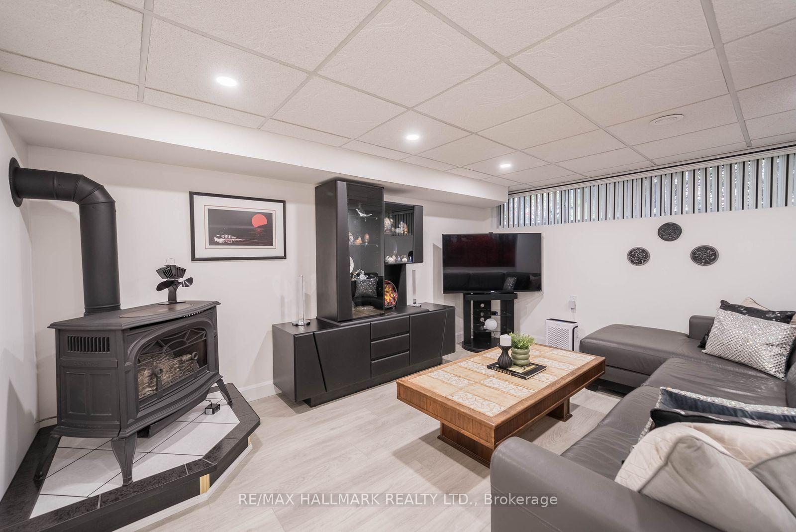 Photo 27 of 27 Pinebrook Avenue, North York, Victoria Village — HOMEH