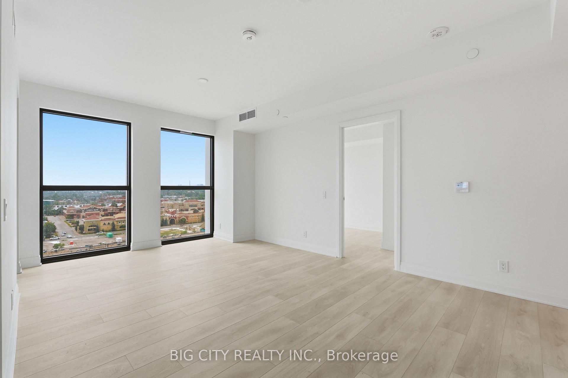 Photo 5 of Unit 1110, 25 Frederick Todd Way, Toronto, Leaside — HOMEH