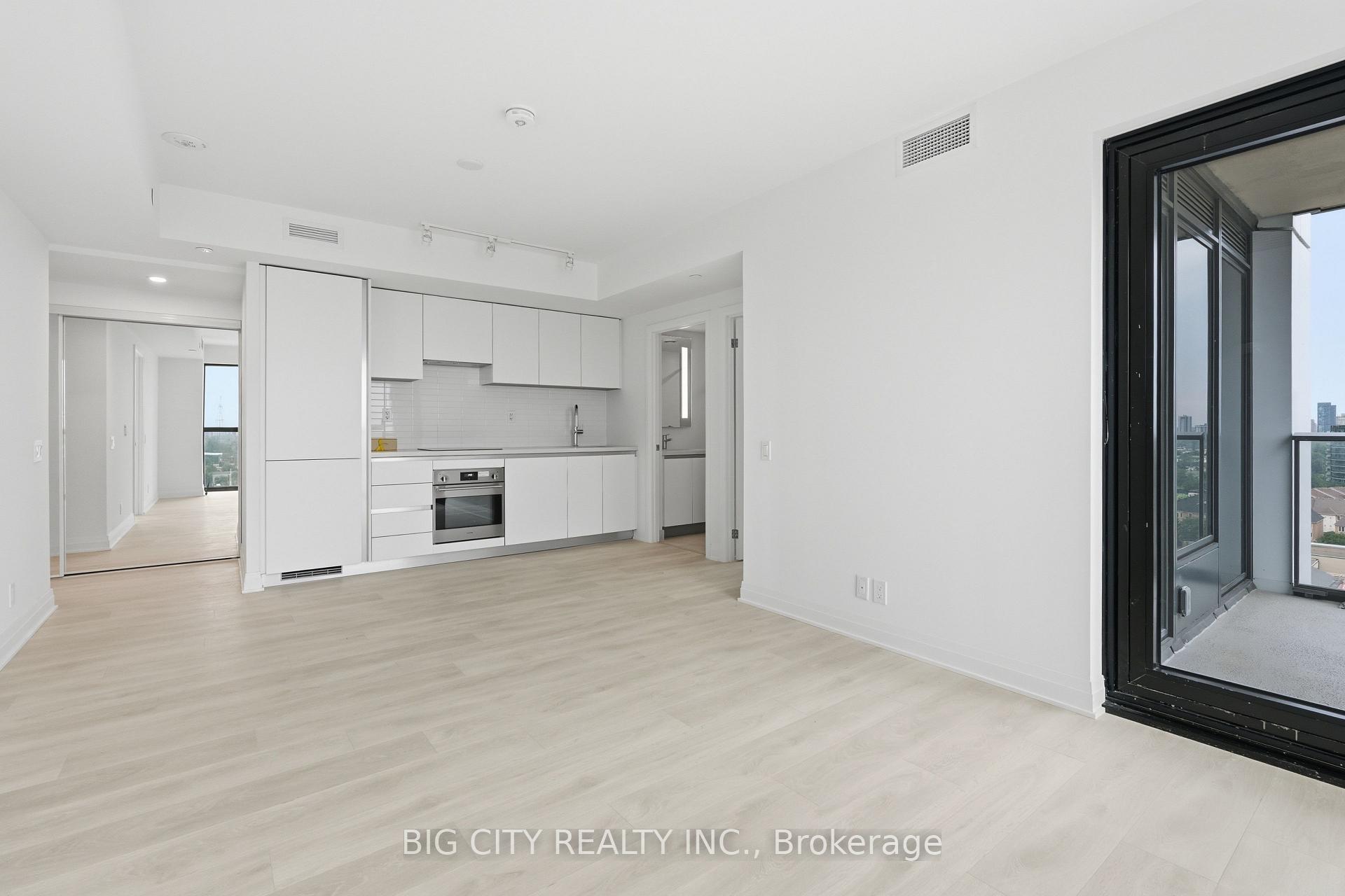 Photo 8 of Unit 1110, 25 Frederick Todd Way, Toronto, Leaside — HOMEH