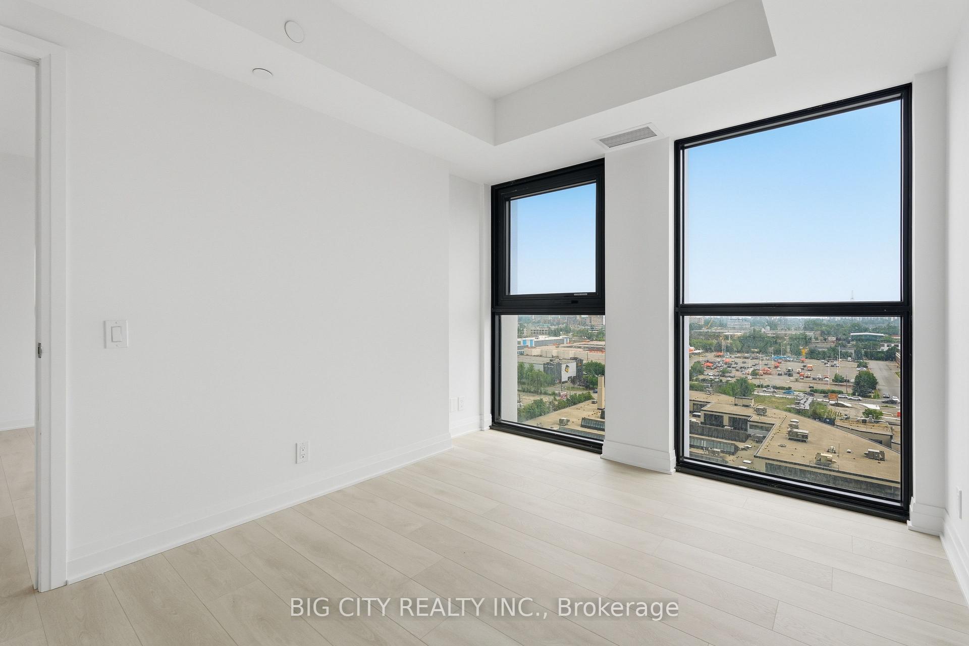 Photo 11 of Unit 1110, 25 Frederick Todd Way, Toronto, Leaside — HOMEH