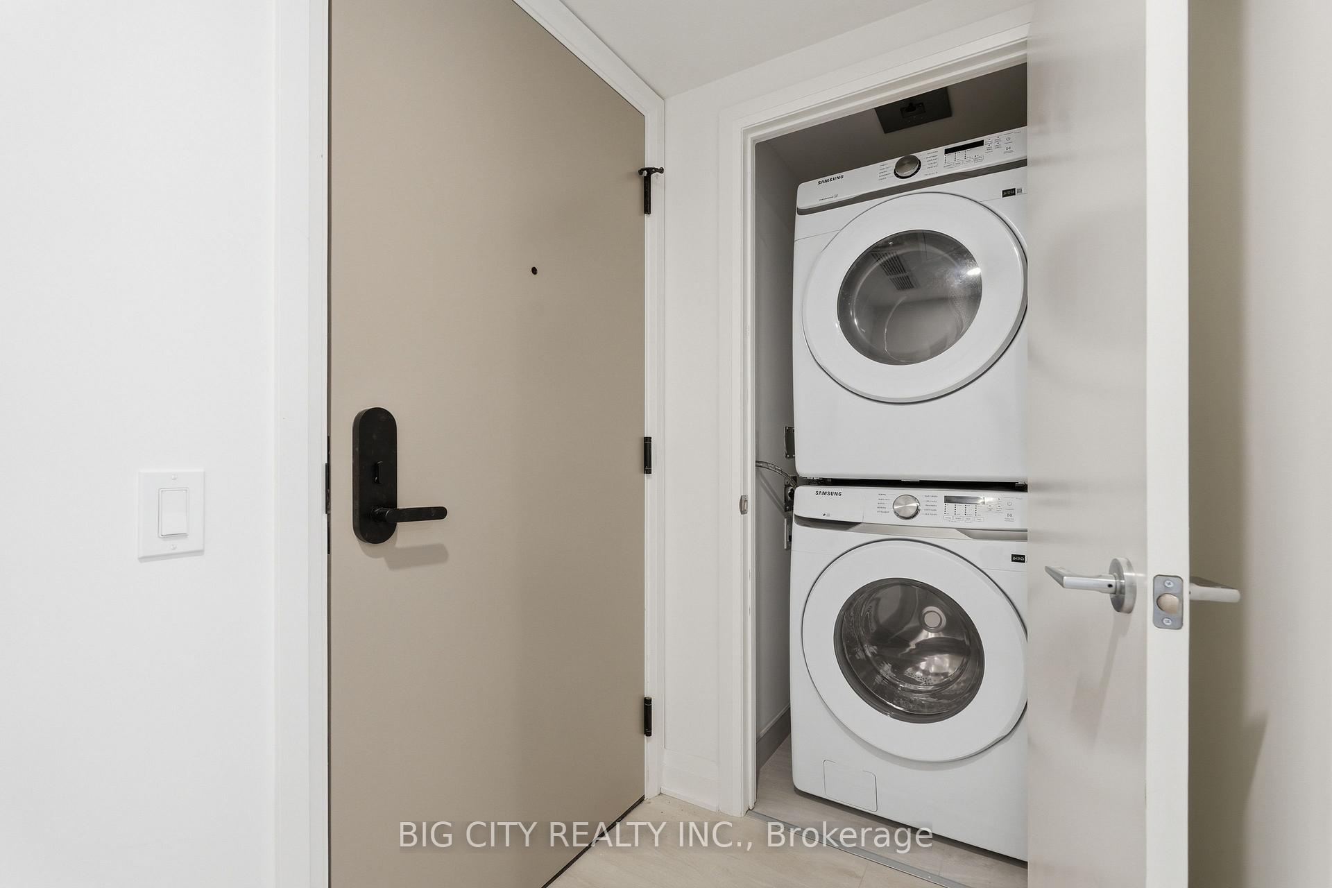 Photo 18 of Unit 1110, 25 Frederick Todd Way, Toronto, Leaside — HOMEH