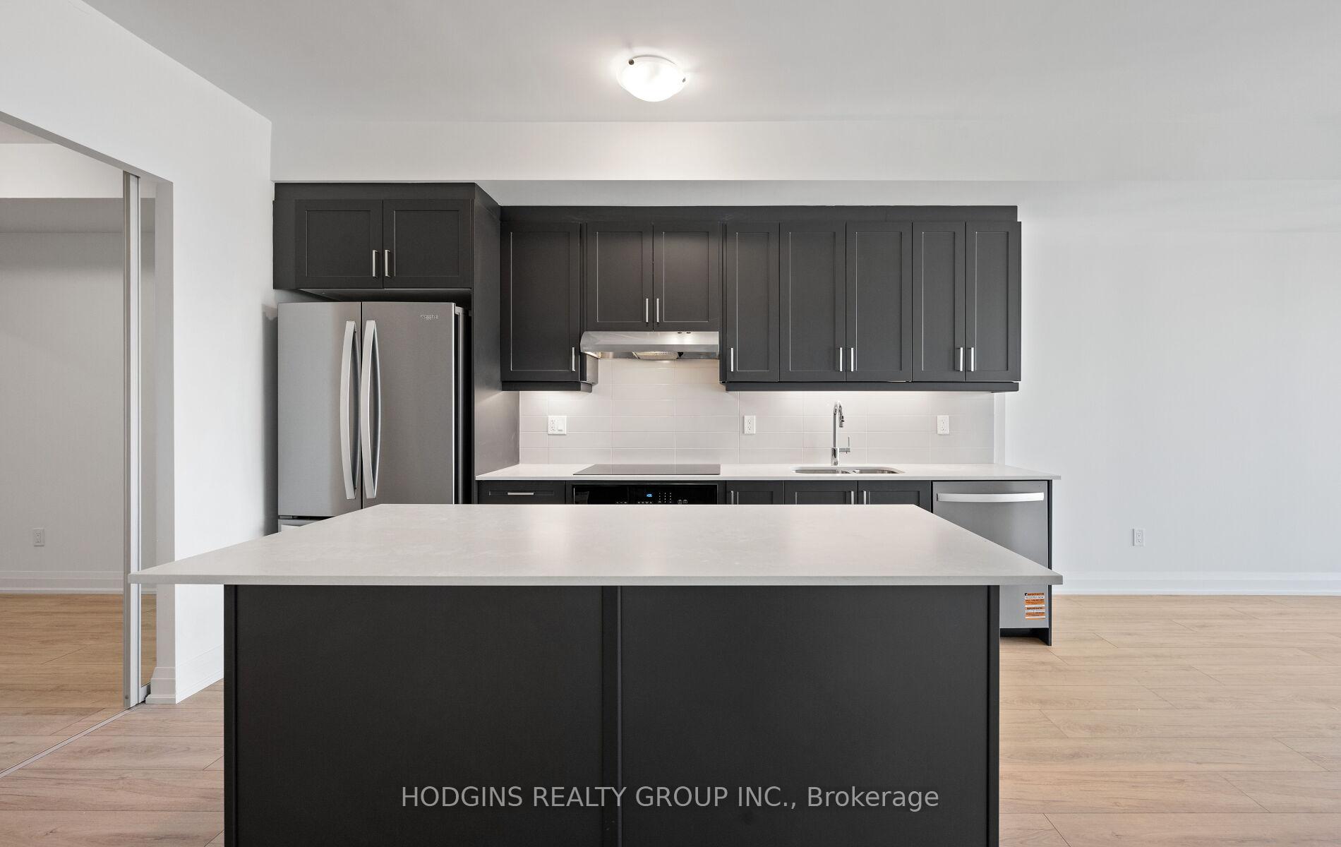 Photo 7 of Unit 612, 1035 Southdown Road, Mississauga, Clarkson — HOMEH