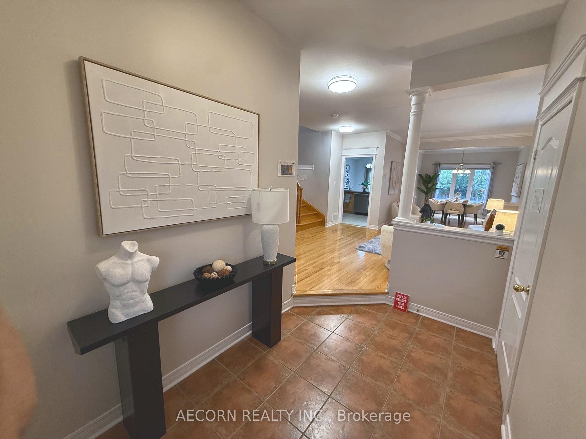 Photo 5 of 62 Macedonia Court, Newmarket, Summerhill Estates — HOMEH
