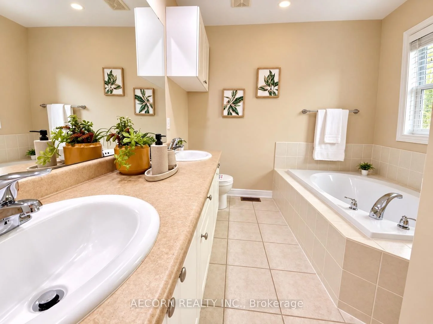 Photo 30 of 62 Macedonia Court, Newmarket, Summerhill Estates — HOMEH