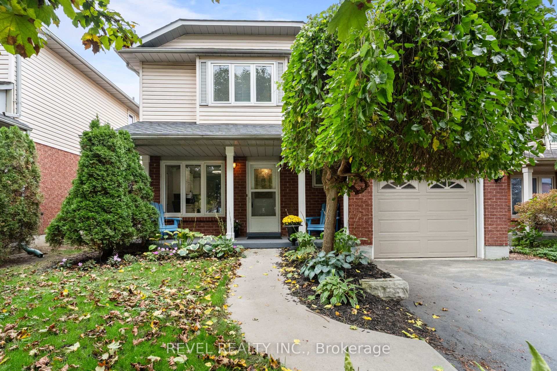 Photo 2 of 78 Ryan's Way, Hamilton, Waterdown — HOMEH