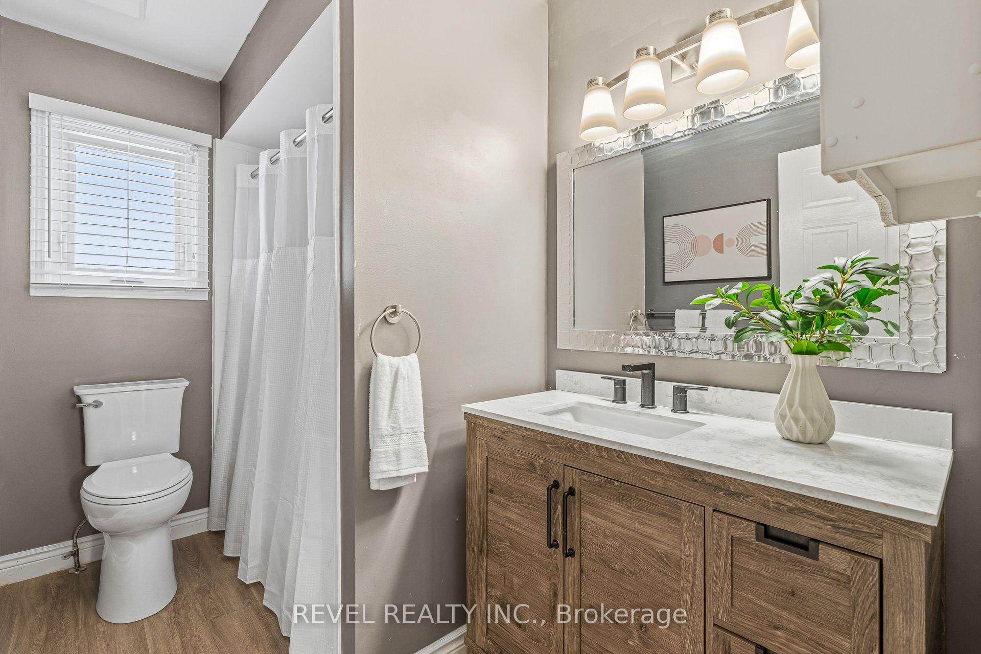 Photo 13 of 78 Ryan's Way, Hamilton, Waterdown — HOMEH