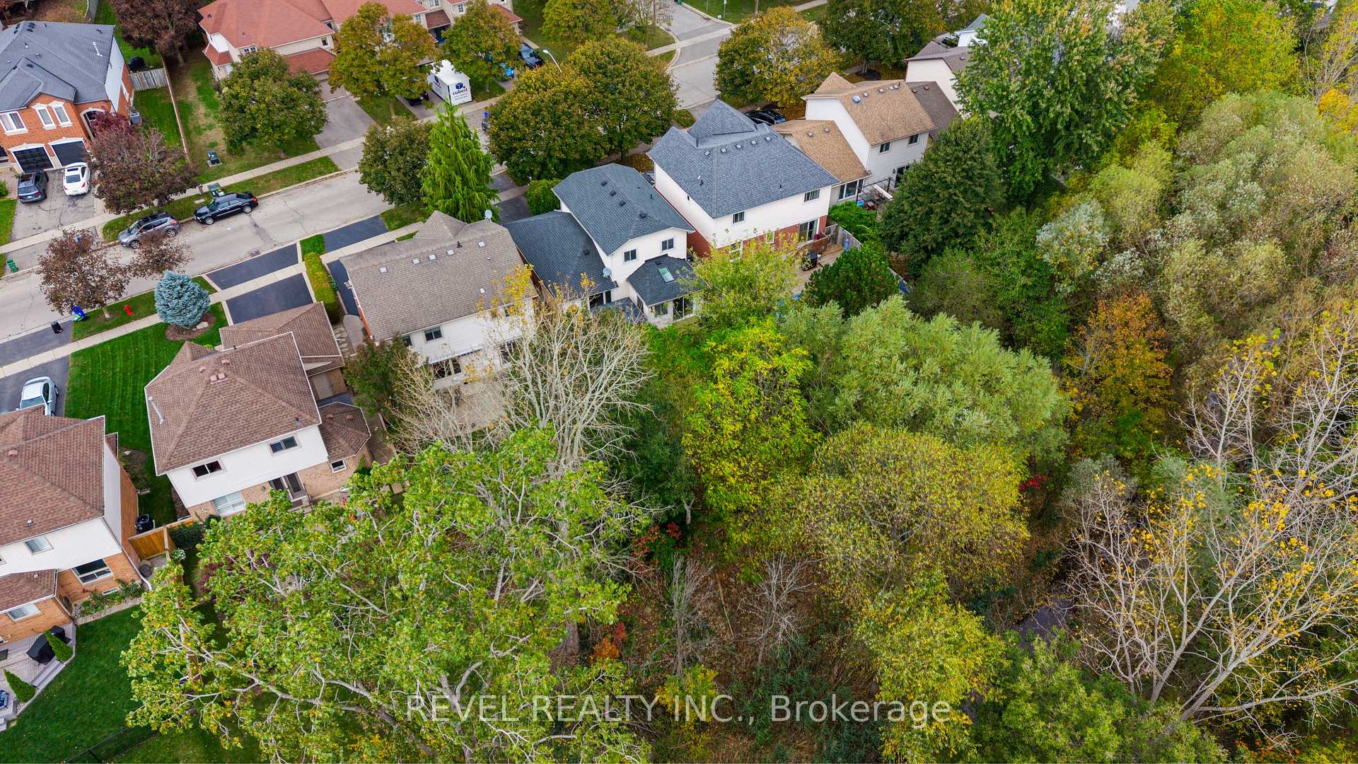 Photo 35 of 78 Ryan's Way, Hamilton, Waterdown — HOMEH