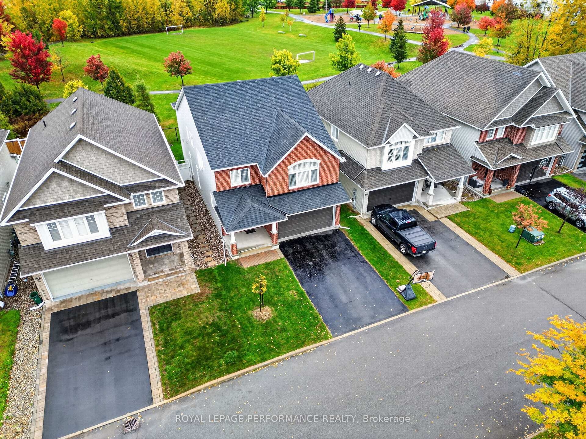 Photo 1 of 816 Azure Street, Ottawa, Avalon West — HOMEH