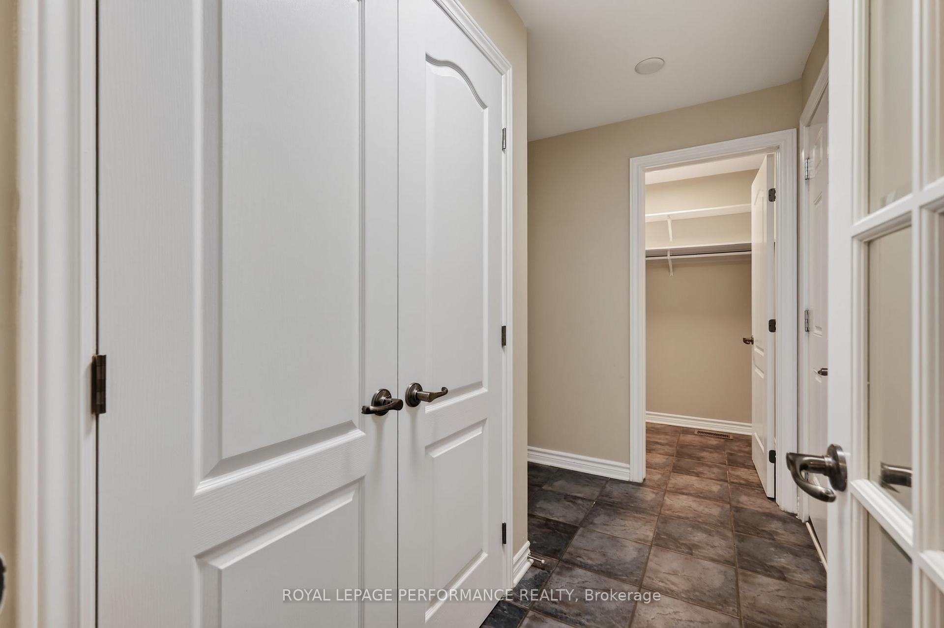 Photo 15 of 816 Azure Street, Ottawa, Avalon West — HOMEH