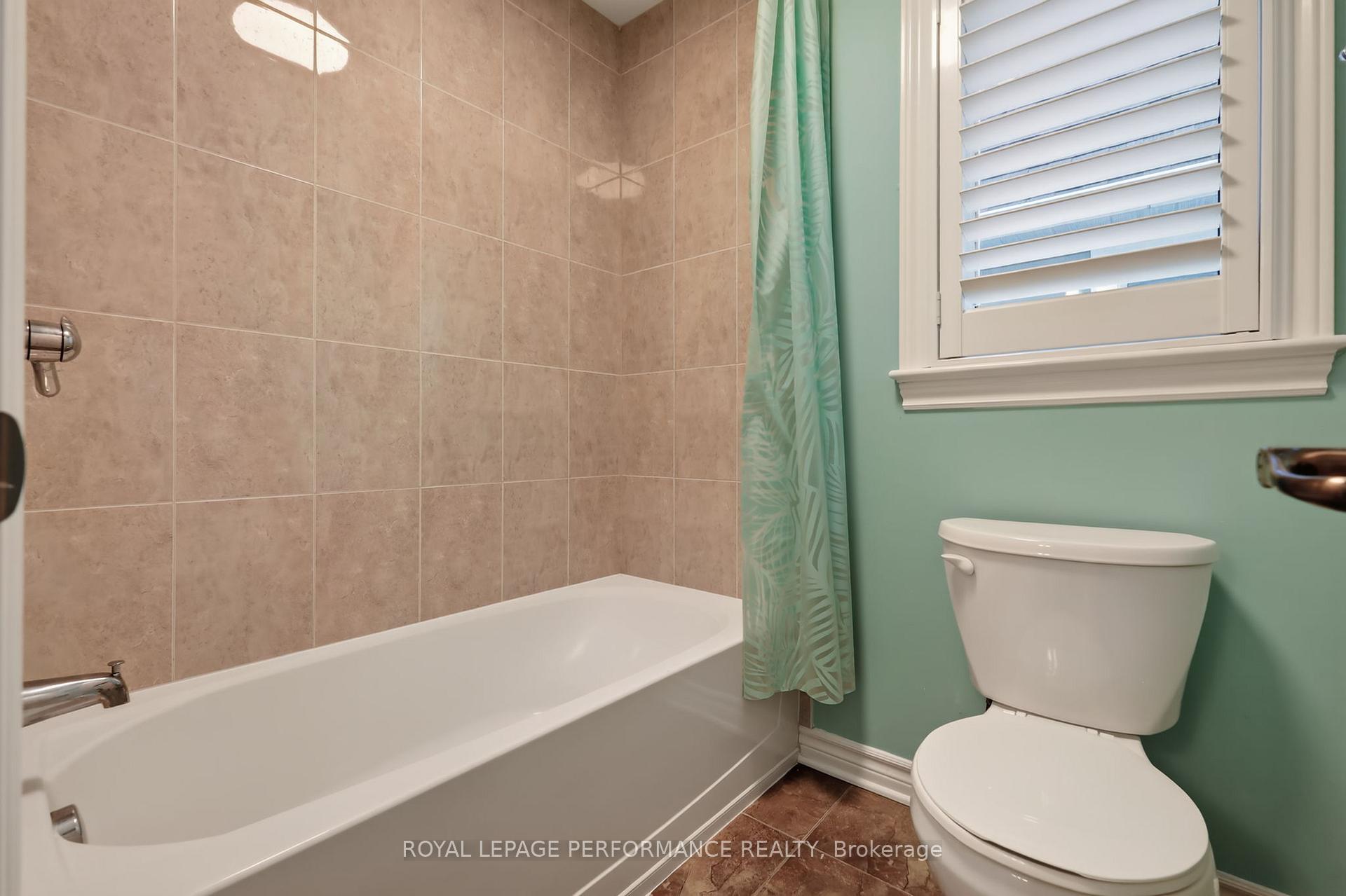 Photo 28 of 816 Azure Street, Ottawa, Avalon West — HOMEH
