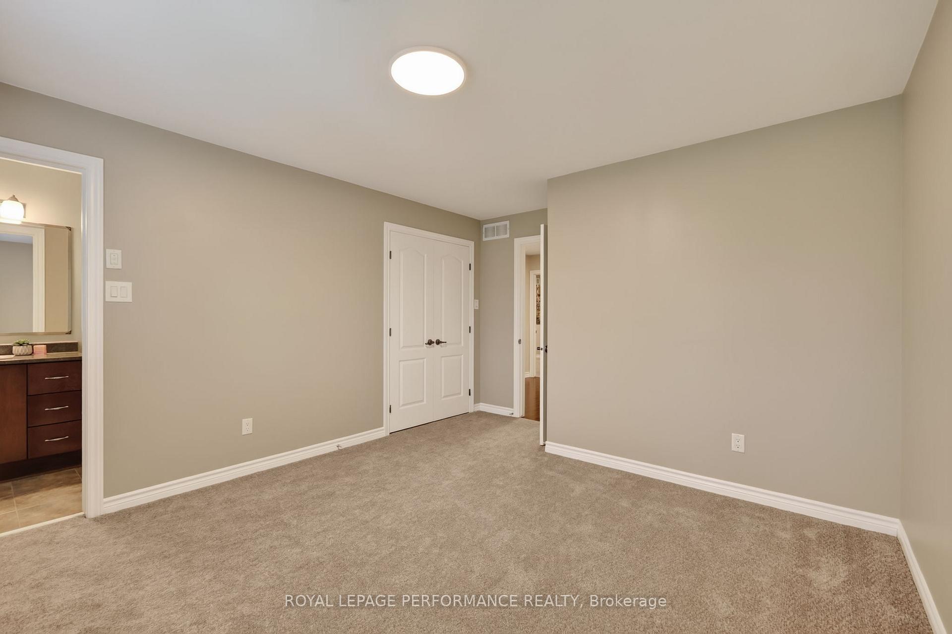 Photo 33 of 816 Azure Street, Ottawa, Avalon West — HOMEH