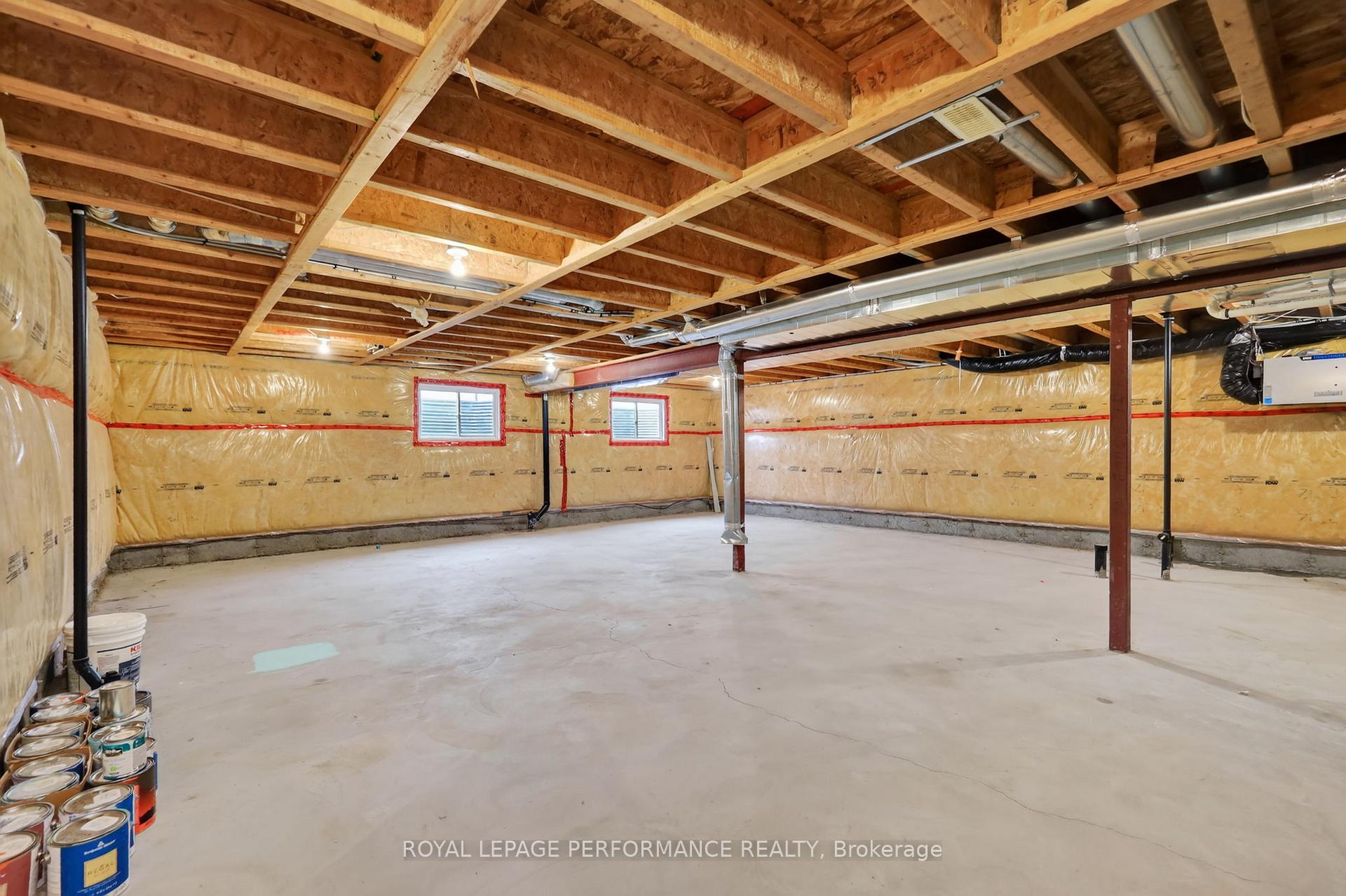 Photo 36 of 816 Azure Street, Ottawa, Avalon West — HOMEH