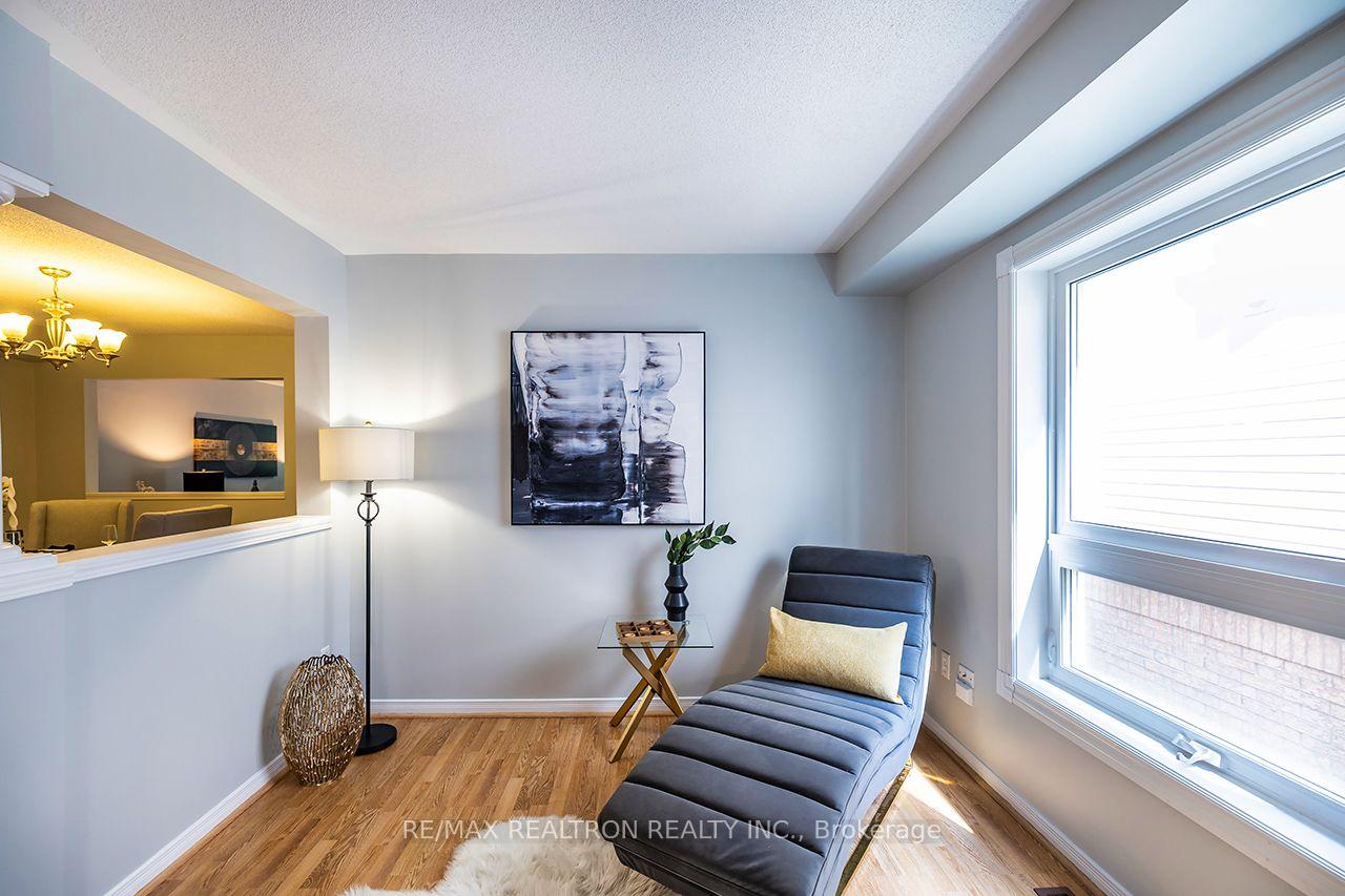 Photo 5 of 82 Beachgrove Crescent, Whitby, Taunton North — HOMEH