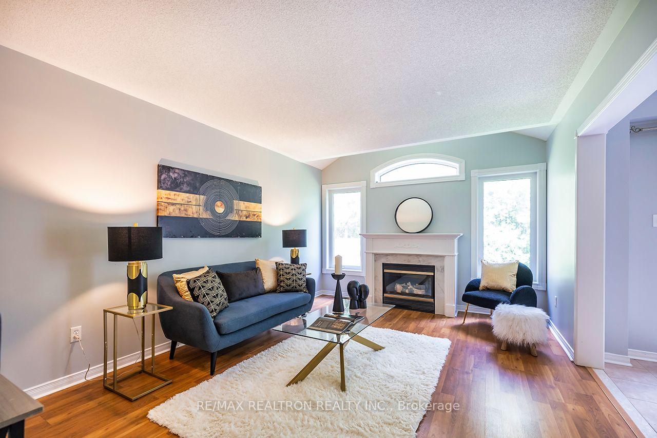 Photo 11 of 82 Beachgrove Crescent, Whitby, Taunton North — HOMEH