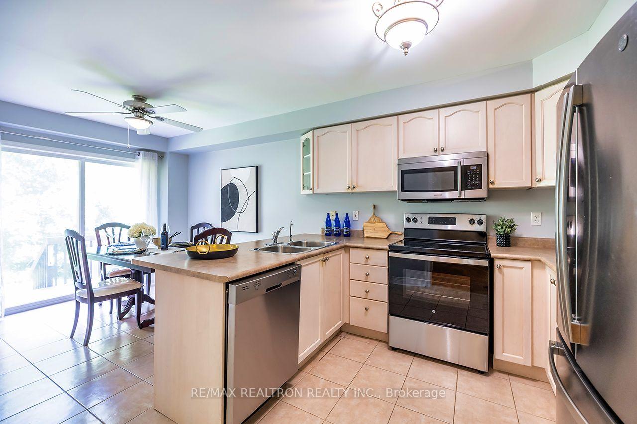 Photo 17 of 82 Beachgrove Crescent, Whitby, Taunton North — HOMEH