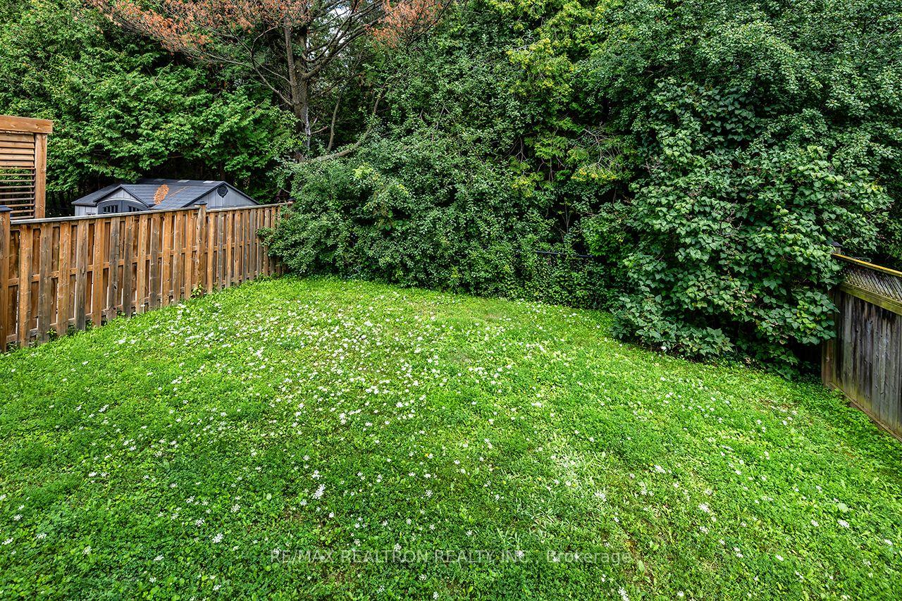 Photo 33 of 82 Beachgrove Crescent, Whitby, Taunton North — HOMEH