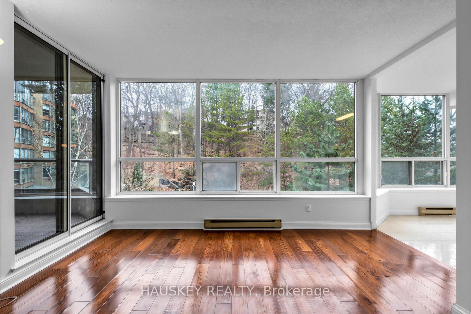 Photo 12 of Unit 402, 3800 Yonge Street, Toronto, Bedford Park-Nortown — HOMEH