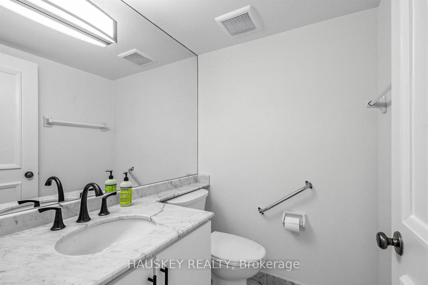 Photo 21 of Unit 402, 3800 Yonge Street, Toronto, Bedford Park-Nortown — HOMEH