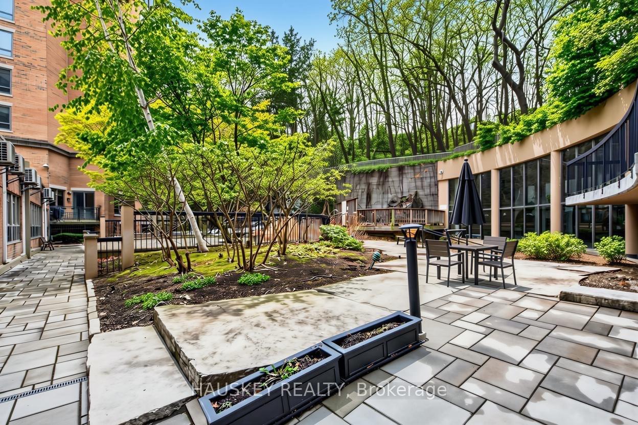 Photo 29 of Unit 402, 3800 Yonge Street, Toronto, Bedford Park-Nortown — HOMEH