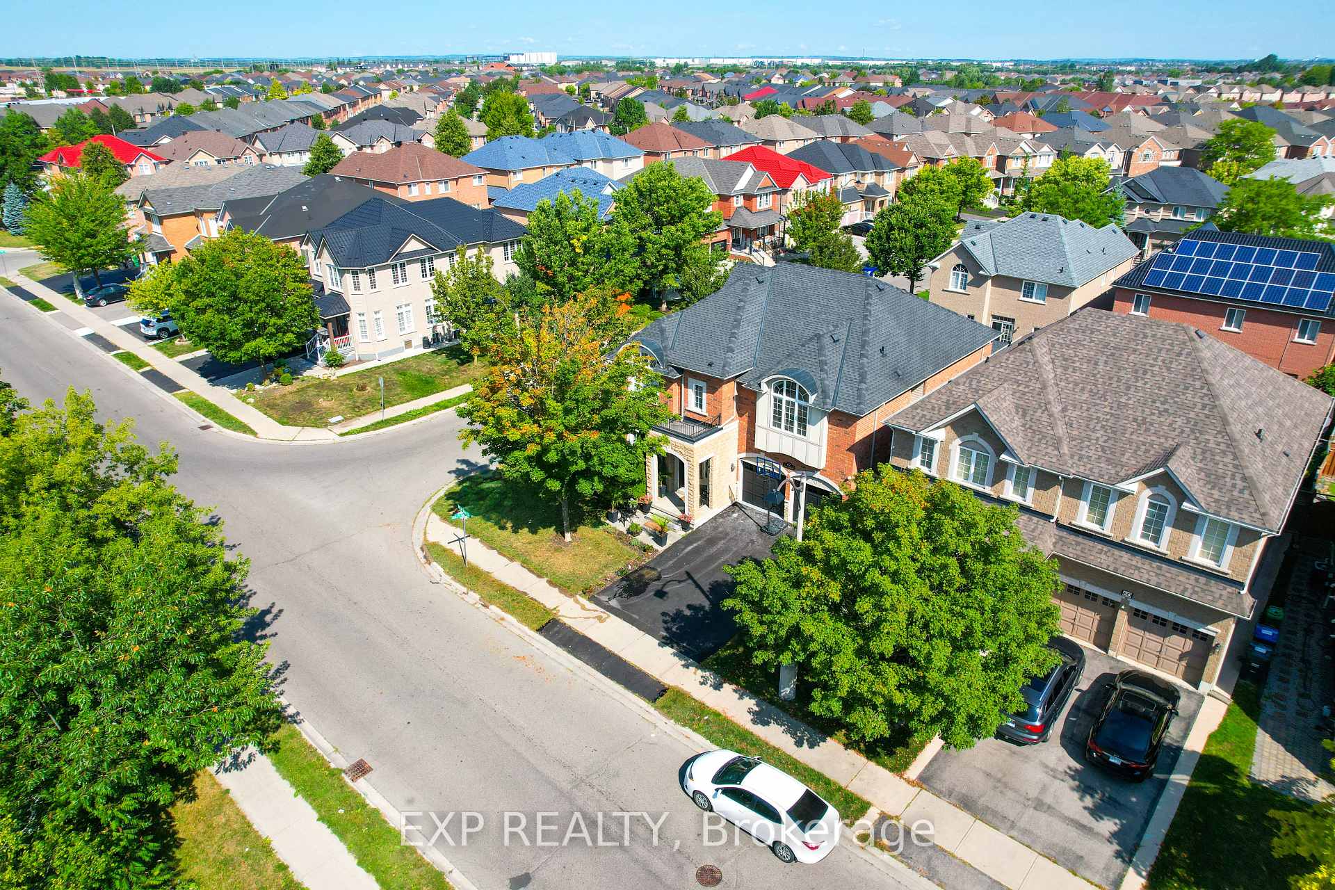 Photo 36 of 62 Ocean Ridge Drive, Brampton, Sandringham-Wellington — HOMEH