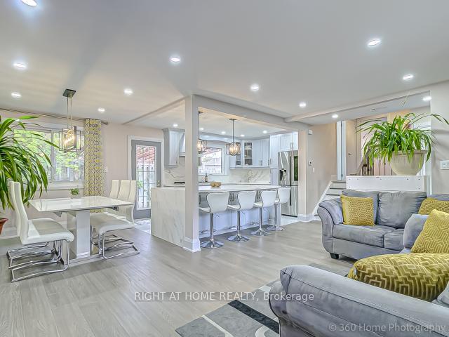 Photo 3 of 1179 Queens Avenue, Oakville, College Park — HOMEH