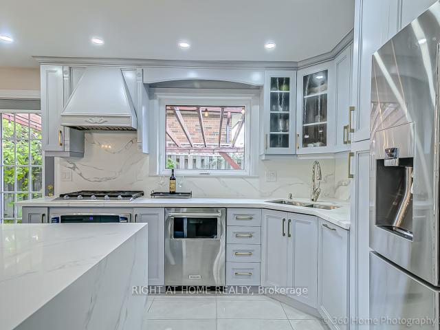 Photo 12 of 1179 Queens Avenue, Oakville, College Park — HOMEH