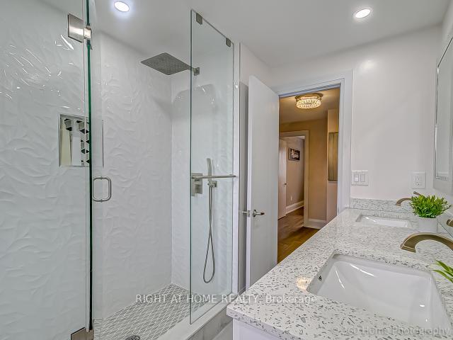 Photo 14 of 1179 Queens Avenue, Oakville, College Park — HOMEH