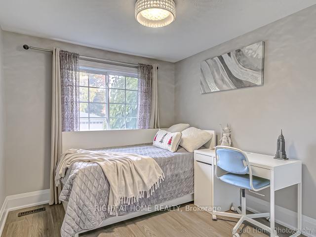 Photo 17 of 1179 Queens Avenue, Oakville, College Park — HOMEH