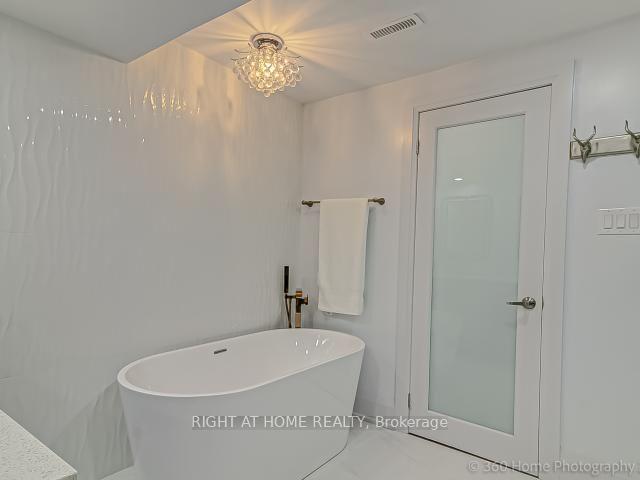 Photo 22 of 1179 Queens Avenue, Oakville, College Park — HOMEH