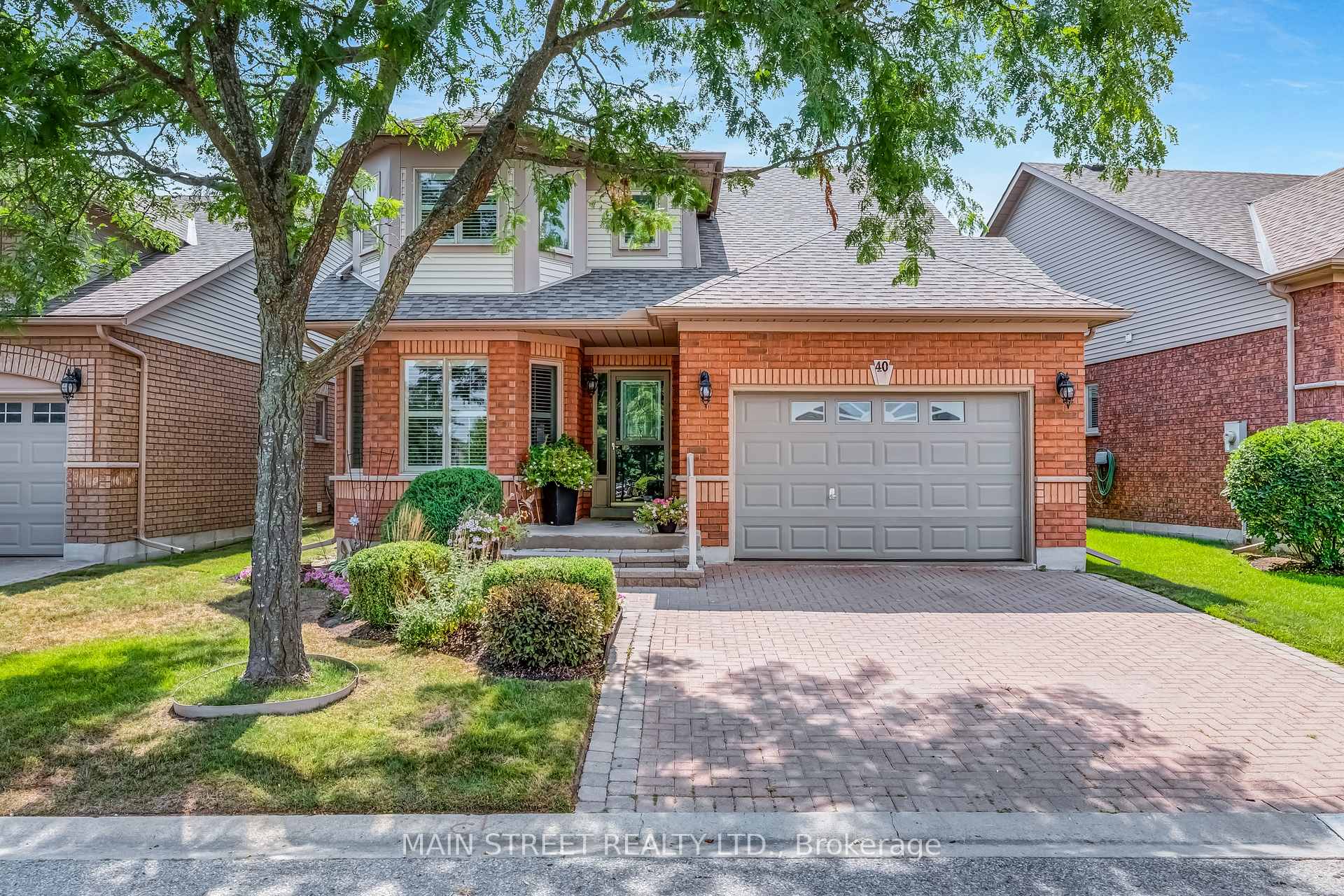 Photo 2 of 40 Via Amici, New Tecumseth, Rural New Tecumseth — HOMEH