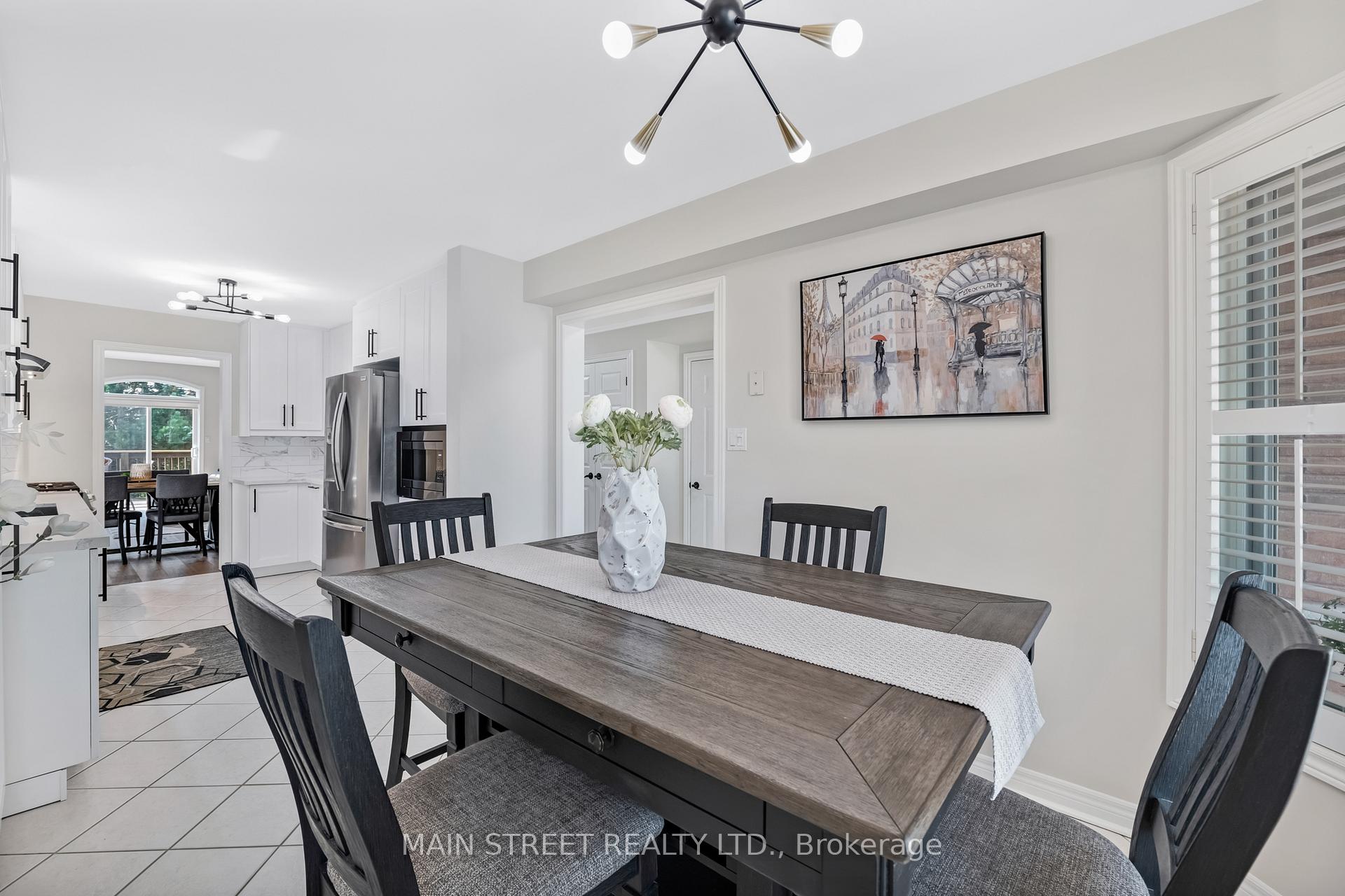 Photo 11 of 40 Via Amici, New Tecumseth, Rural New Tecumseth — HOMEH