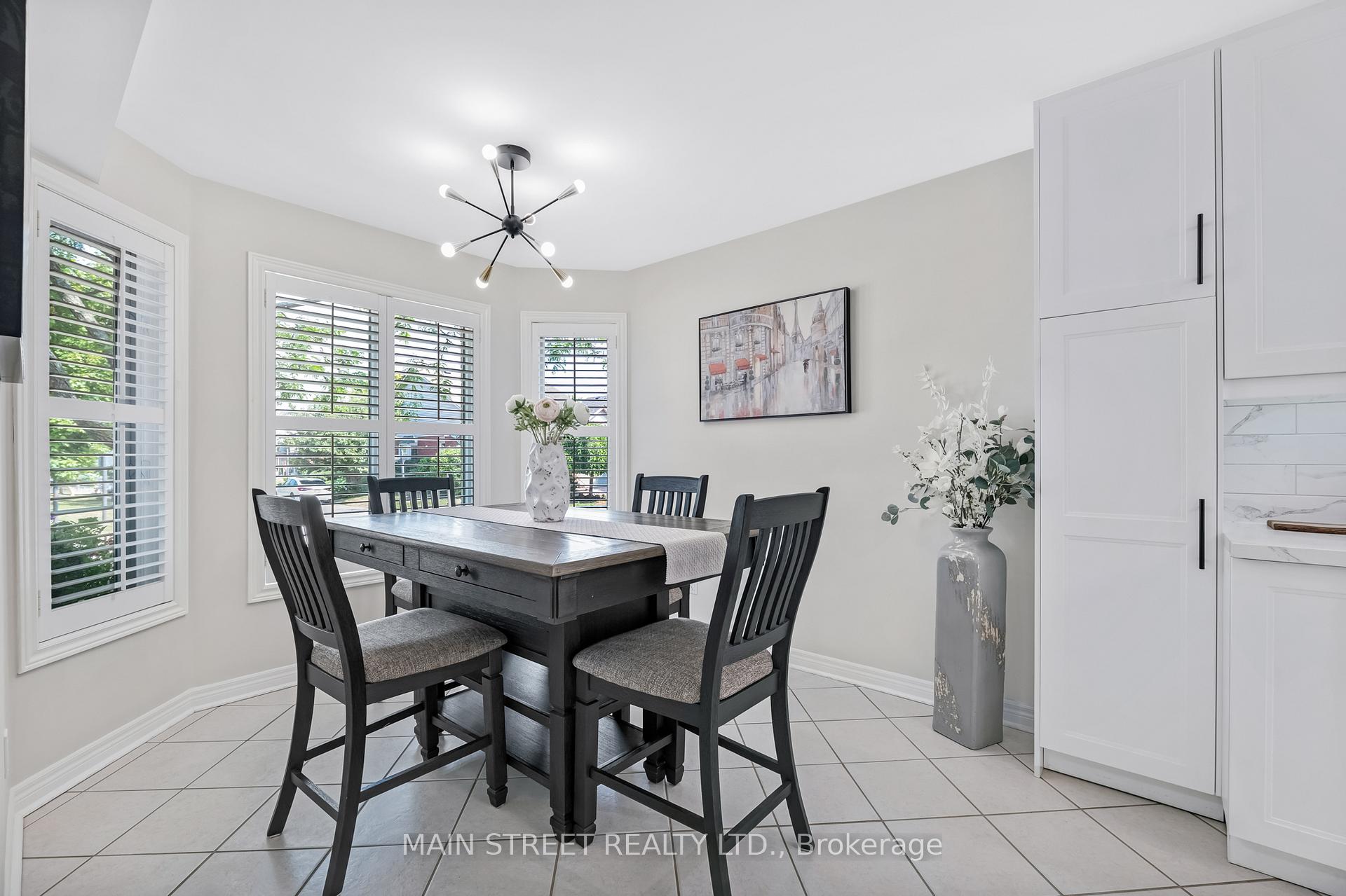 Photo 15 of 40 Via Amici, New Tecumseth, Rural New Tecumseth — HOMEH