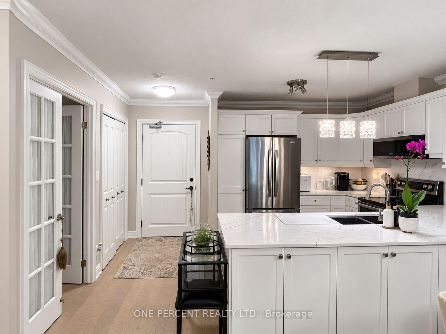 Photo 9 of Unit 113, 10 B Kimberley Avenue, Bracebridge — HOMEH