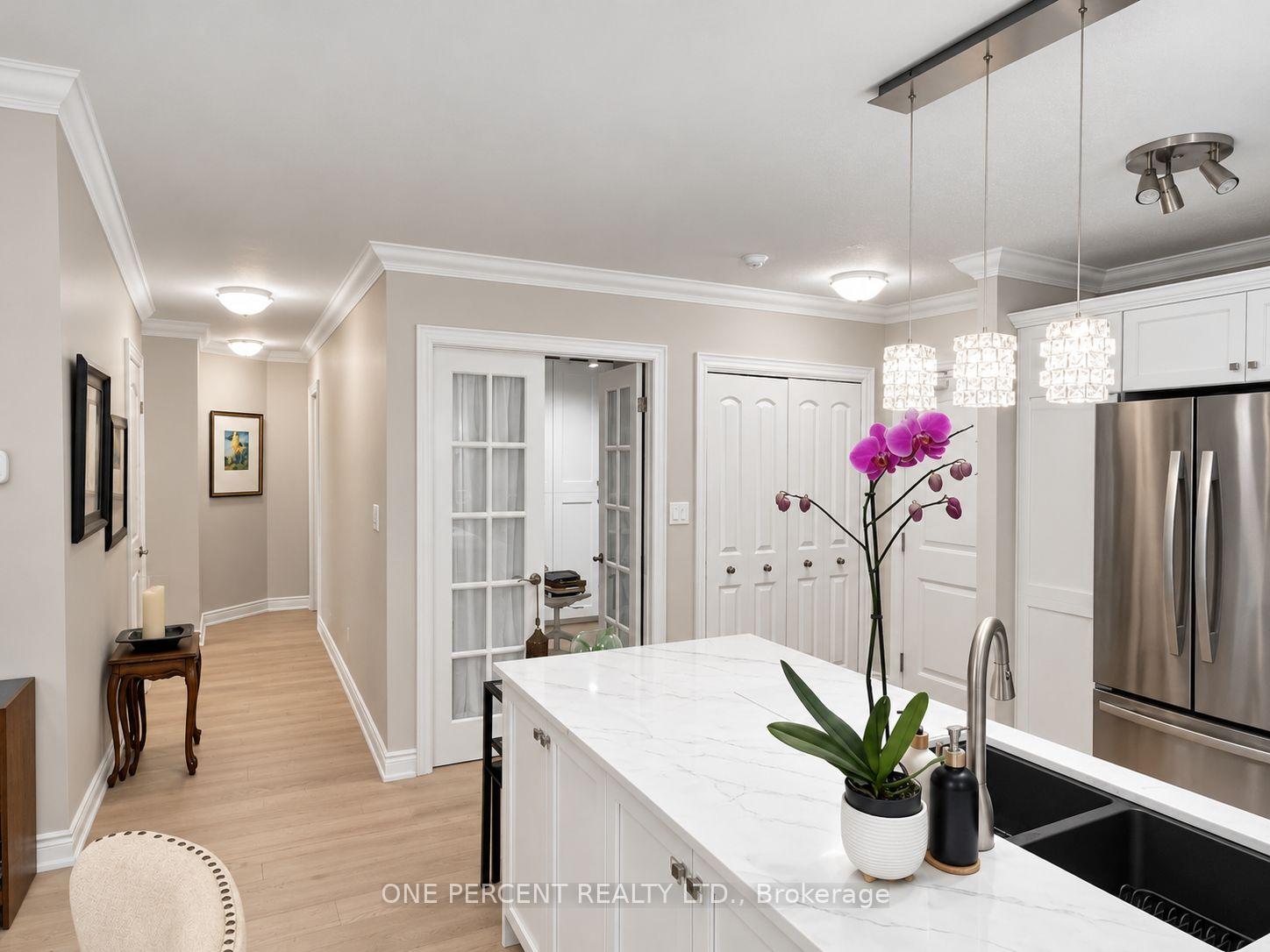 Photo 17 of Unit 113, 10 B Kimberley Avenue, Bracebridge — HOMEH
