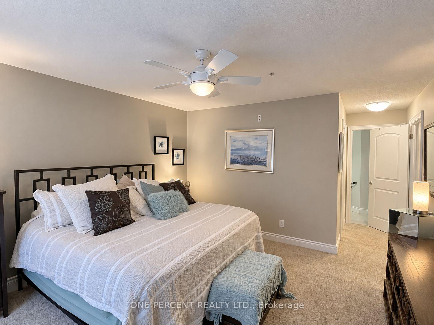 Photo 21 of Unit 113, 10 B Kimberley Avenue, Bracebridge — HOMEH