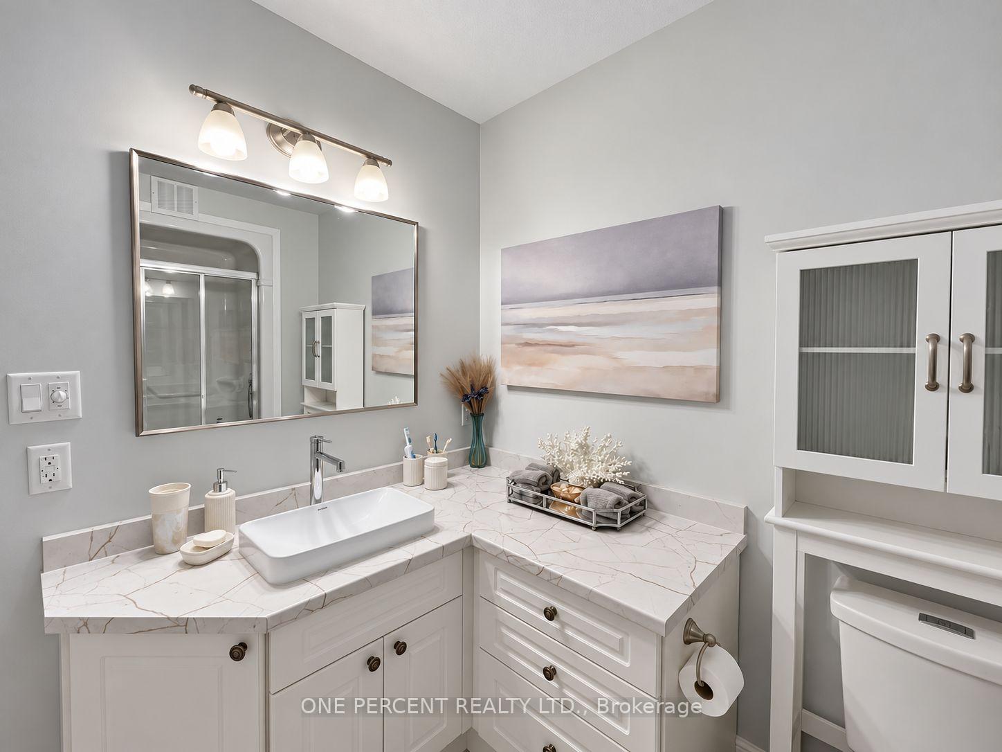 Photo 23 of Unit 113, 10 B Kimberley Avenue, Bracebridge — HOMEH