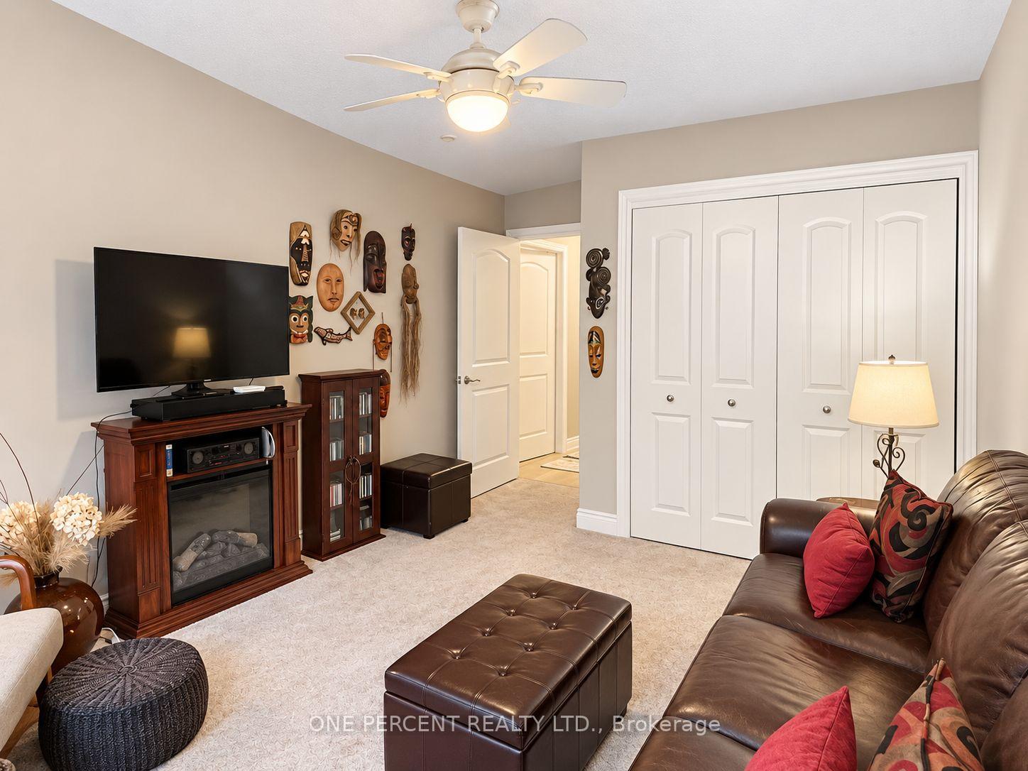 Photo 26 of Unit 113, 10 B Kimberley Avenue, Bracebridge — HOMEH