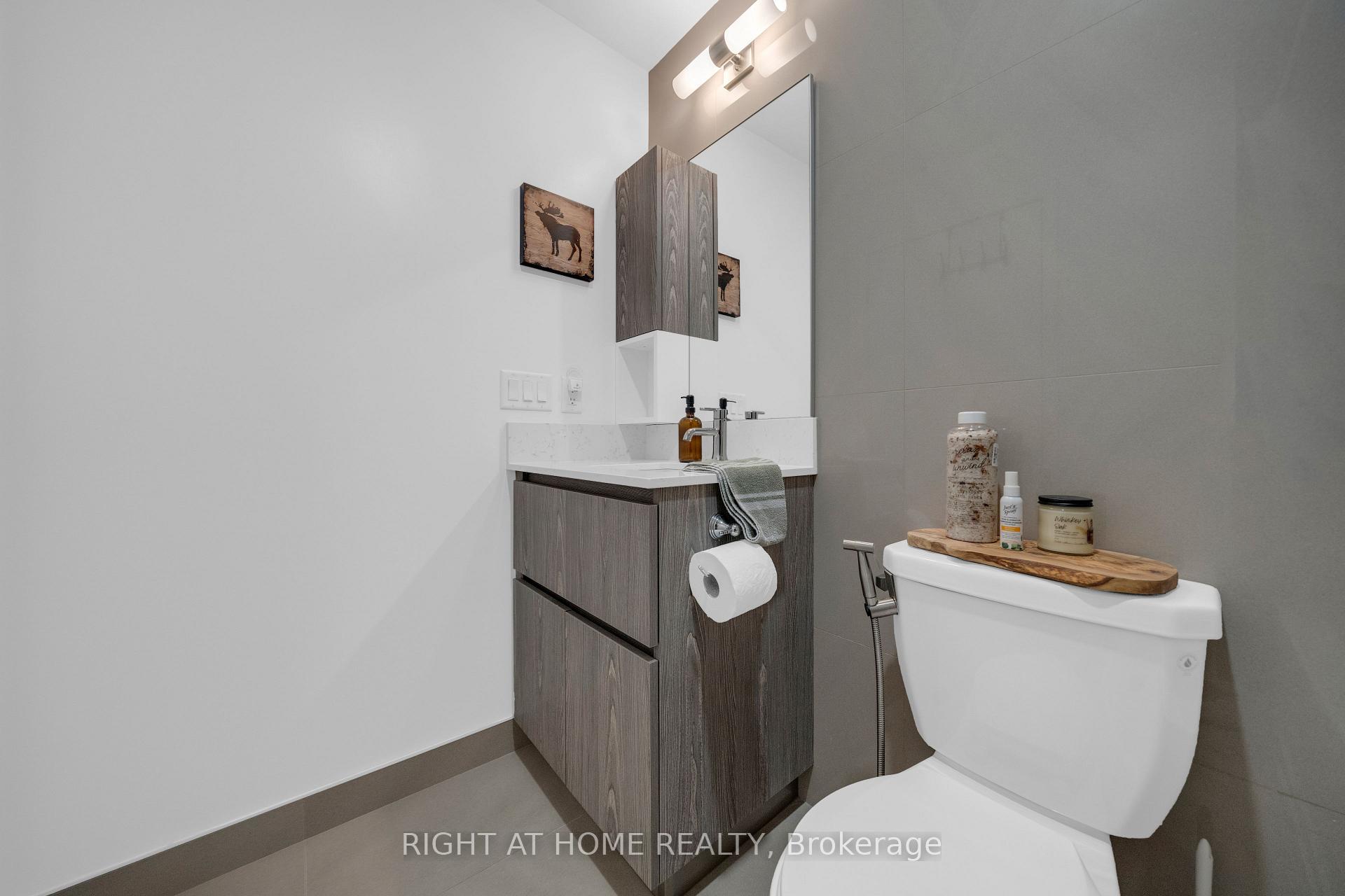 Photo 10 of Unit 1002, 45 Baseball Place, Toronto, South Riverdale — HOMEH