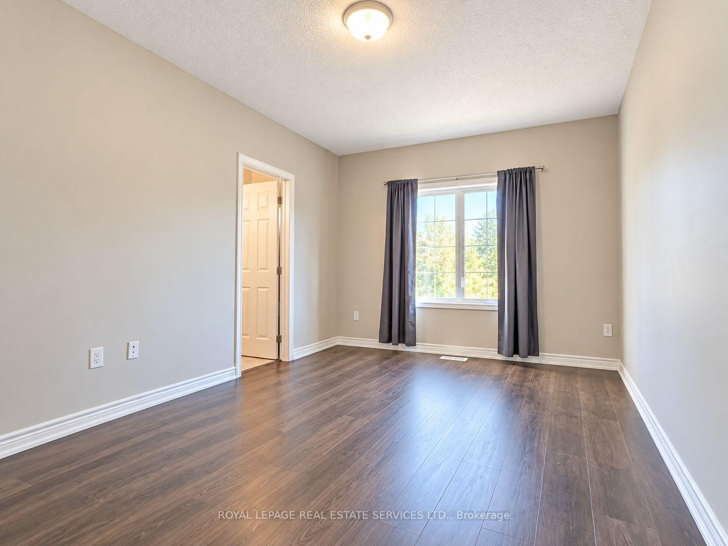 Photo 16 of 39 Vezna Crescent, Brampton, Credit Valley — HOMEH